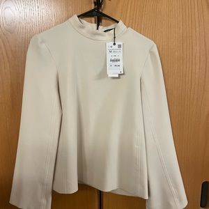 Zara cream Medium zip up long sleeve blouse